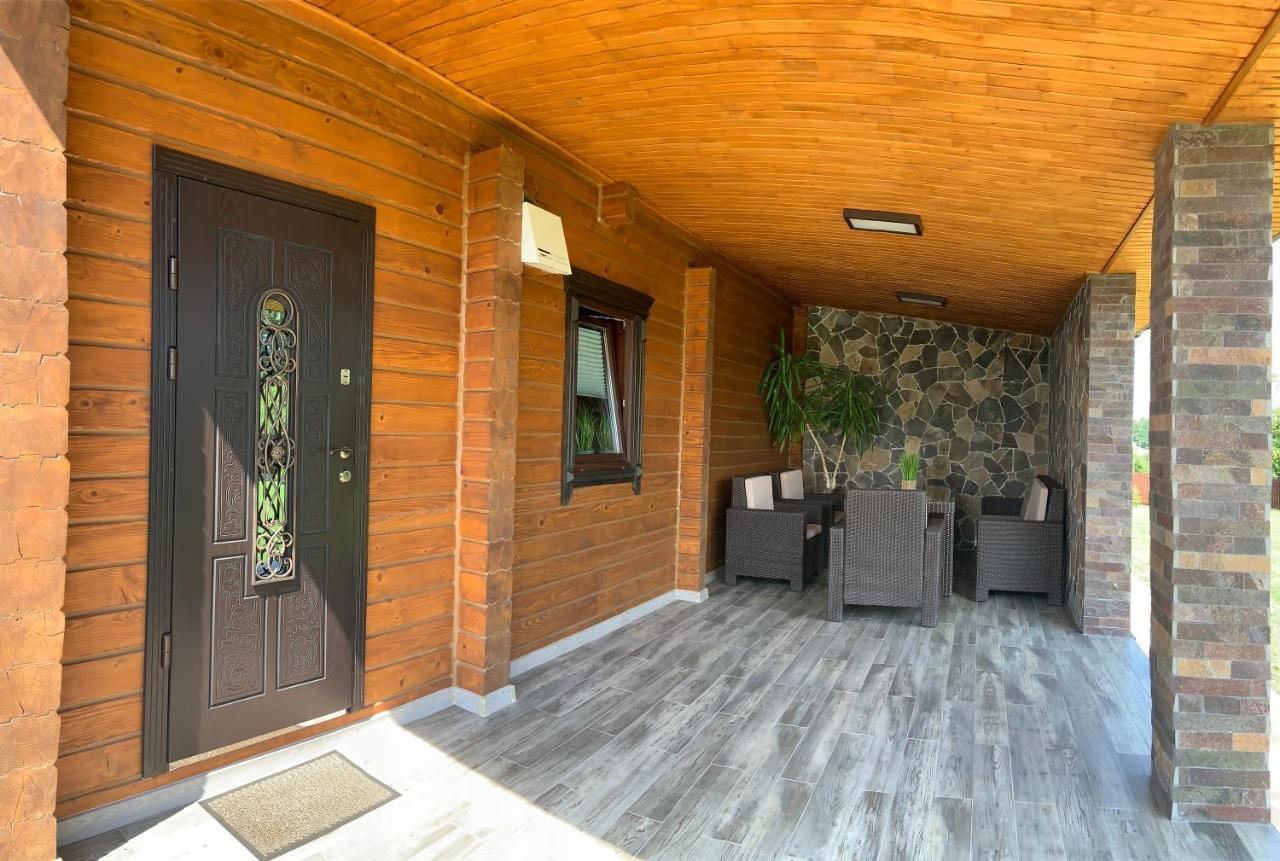 Villa Family House Truskavets Modrychi Екстериор снимка